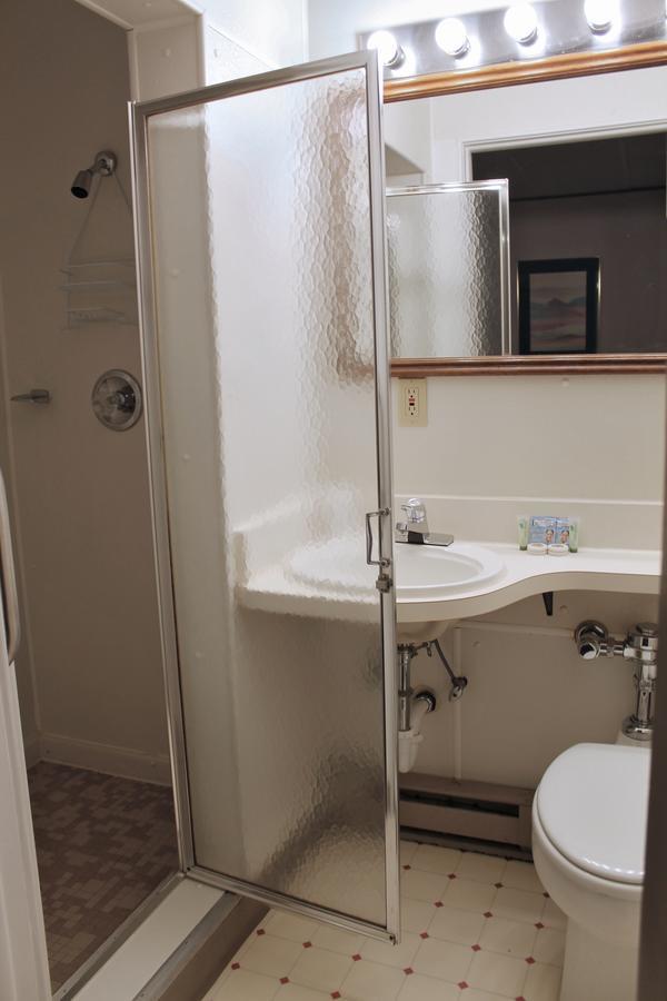 Budget Host Crestview Inn 苏圣玛丽 外观 照片